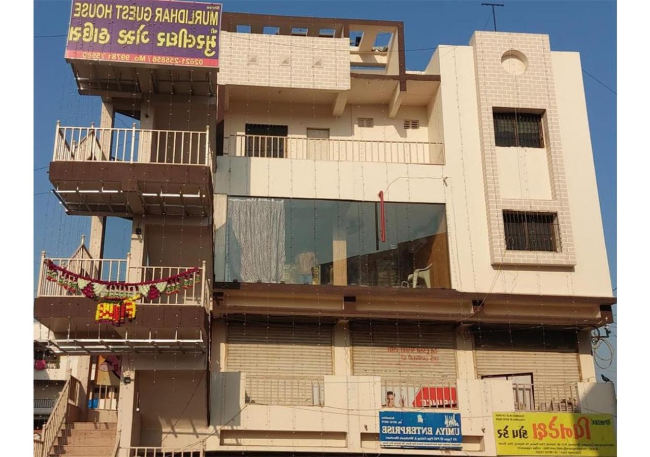 Shree Murlidhar Guest House Сурат Екстериор снимка